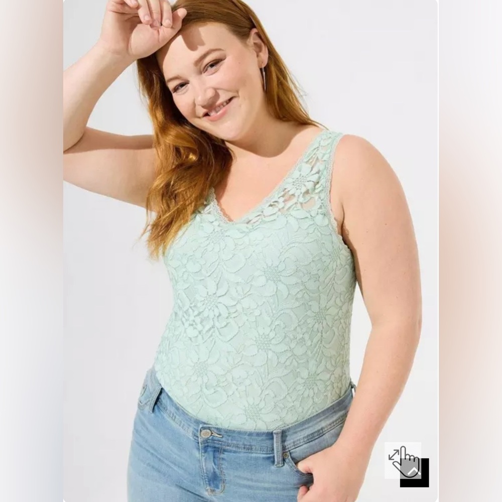 Torrid Women's Plus Size Fully Lined Stretch Lace V-Neck Tank